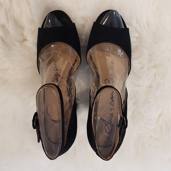 Open-toe Heels - Picture 2 of 3